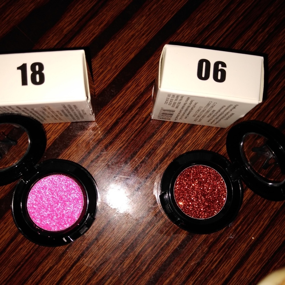 Eyeshadow - Picture 7 of 8